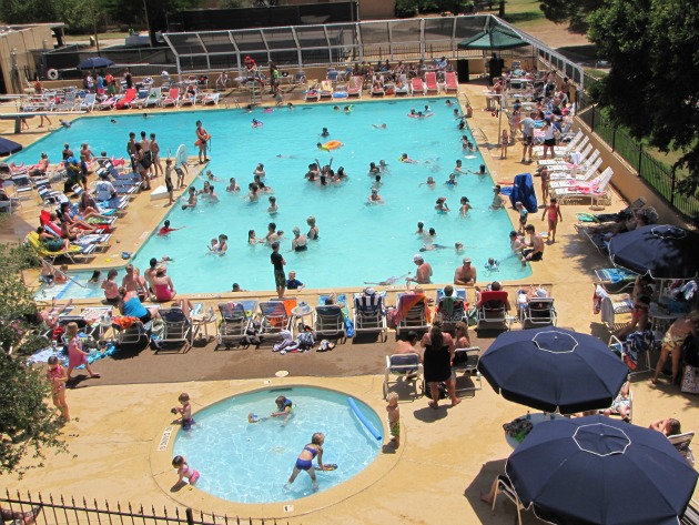lakeridge pool