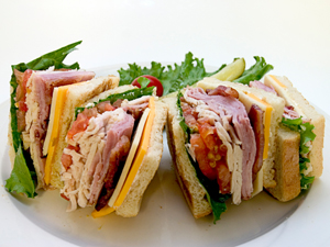 Pro Shop, Practice, Dining Facilities - Pueblo Golf