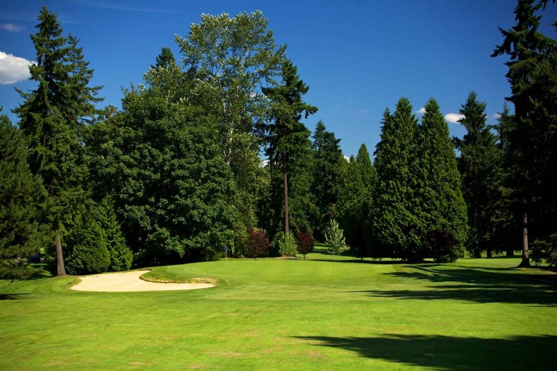 Bellevue, WA Premier Golf Centers Bellevue Golf Course